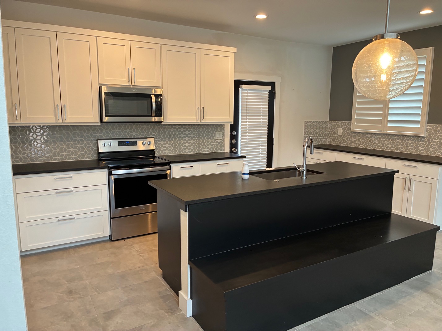 1777-3876798-20260225-403-Summit-Ridge-Drive-3
