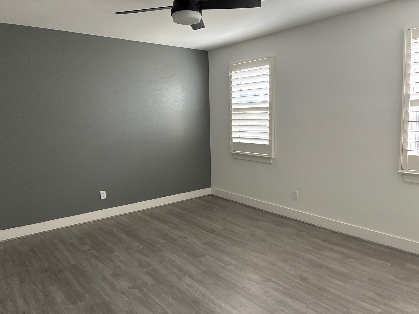 1777-3876798-20260225-403-Summit-Ridge-Drive-7