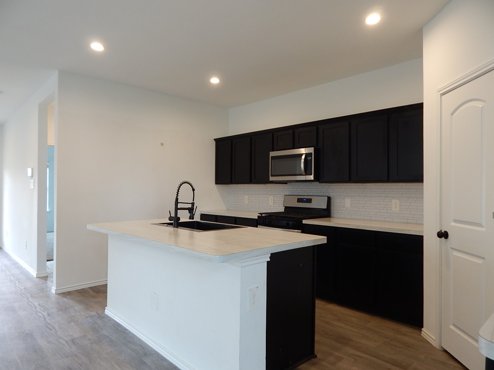 2024-48640444-20260301-14568-Lily-Plains-Drive-2
