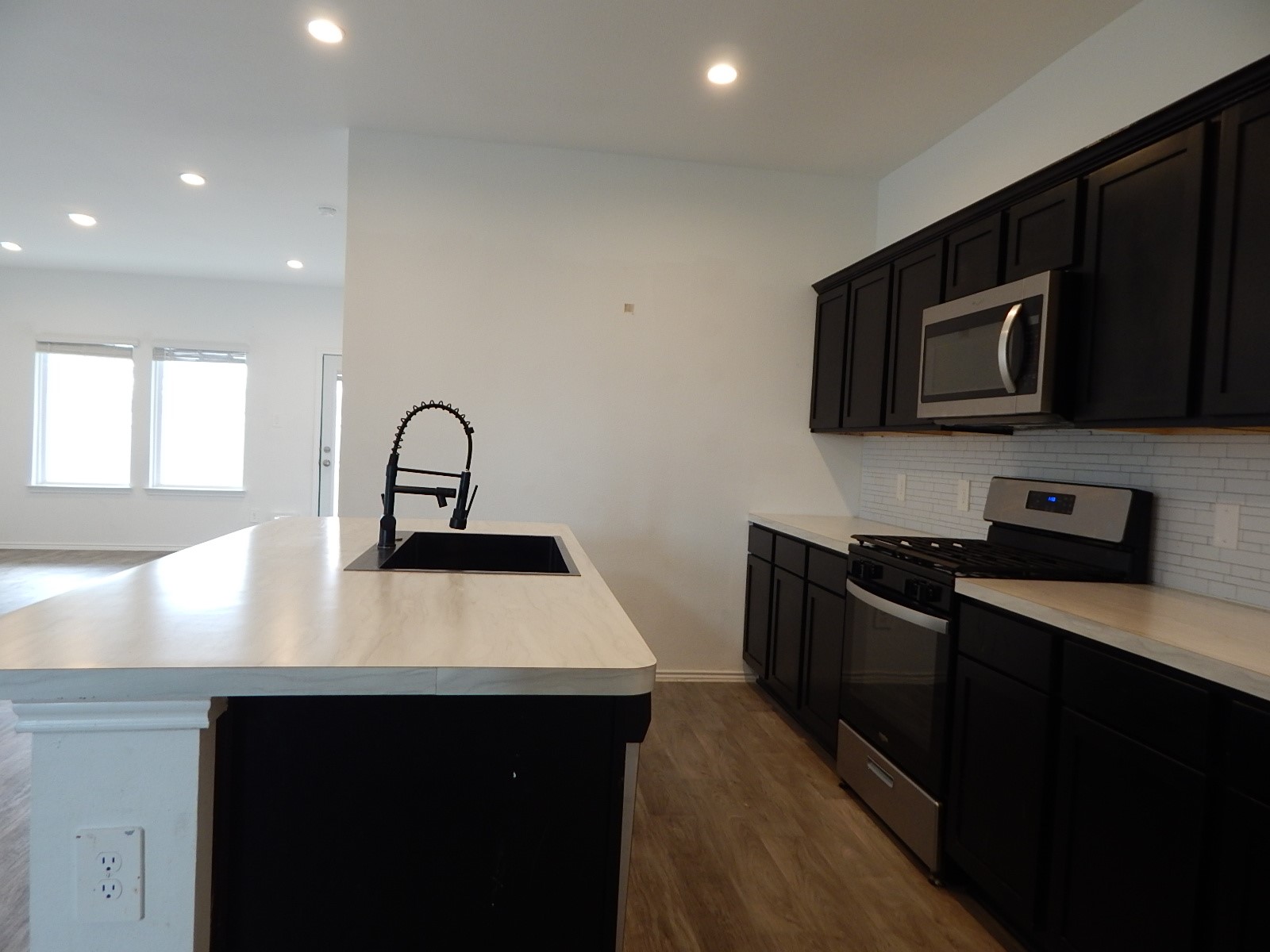 2024-48640444-20260301-14568-Lily-Plains-Drive-3