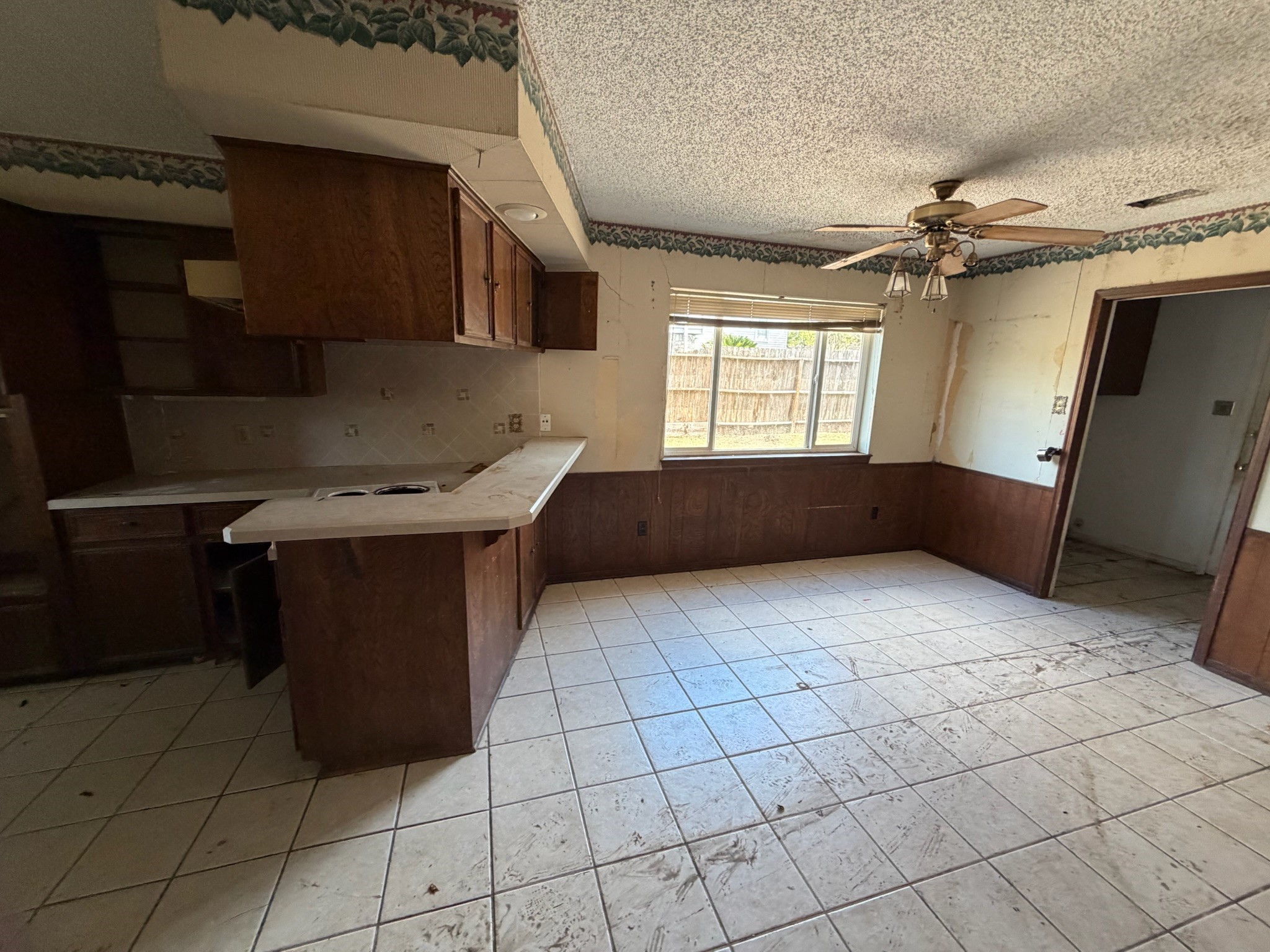 2024-79145373-20260410-1706-El-Dorado-Boulevard-16