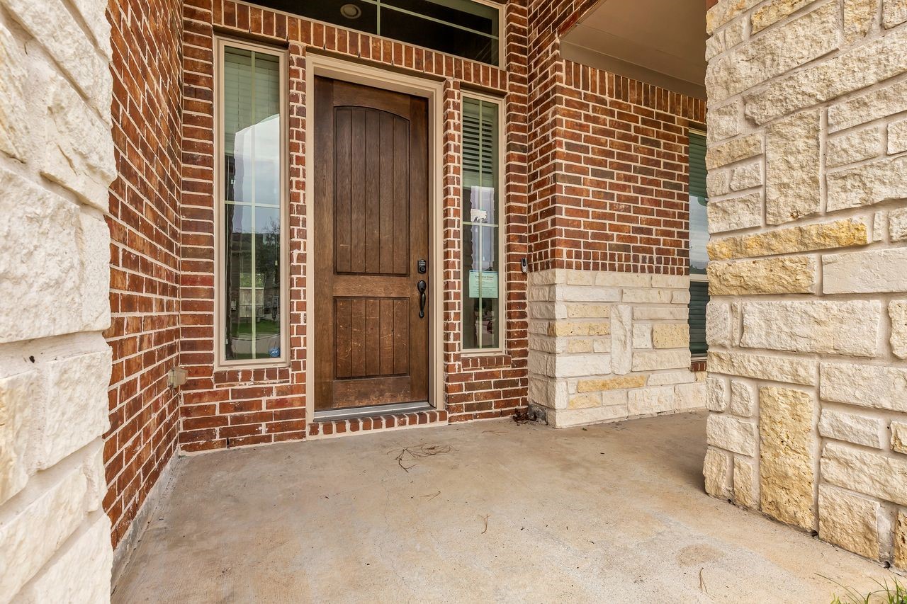 2024-92540435-20251231-2739-Barrington-Branch-Drive-4