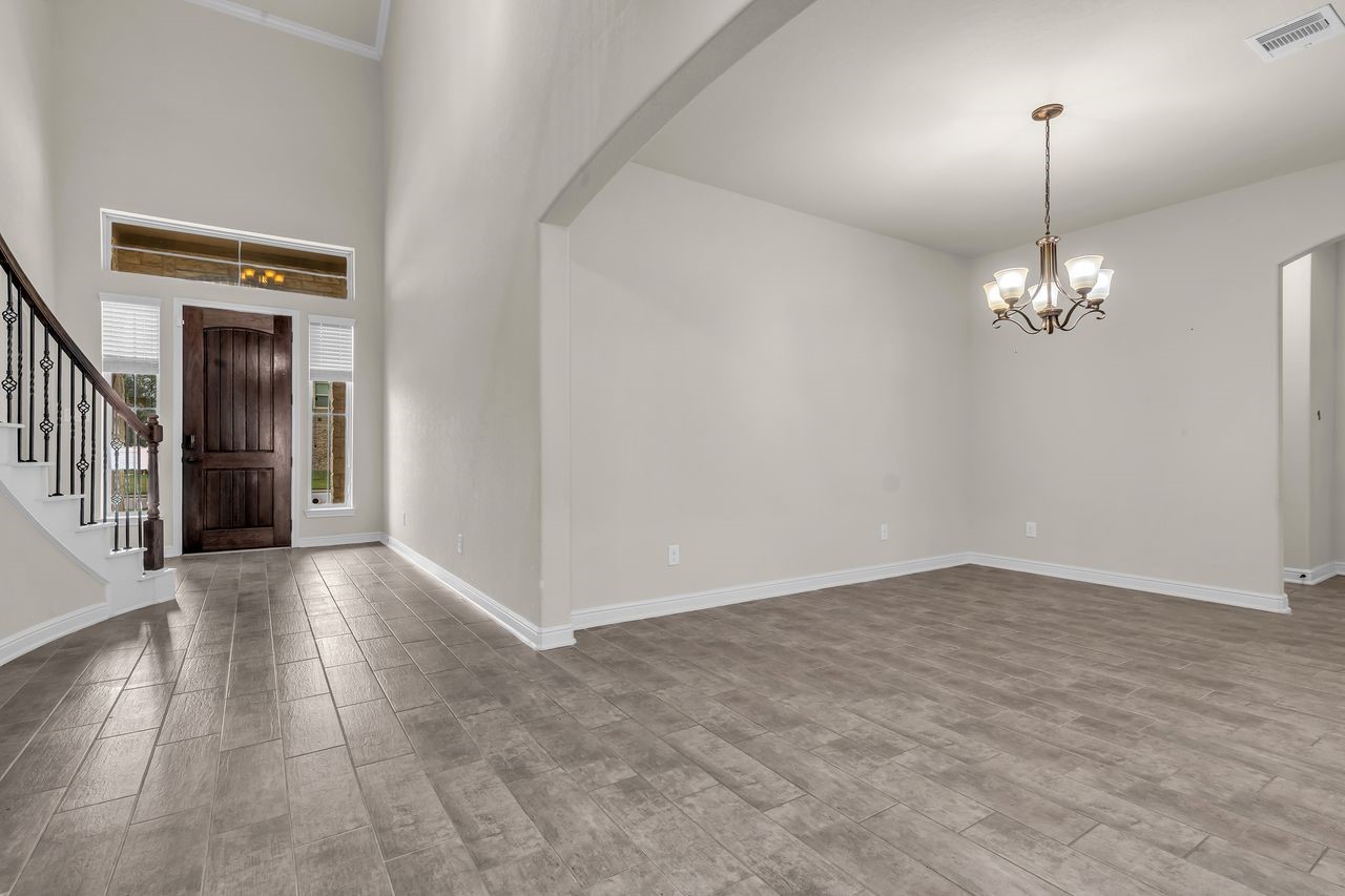 2024-92540435-20251231-2739-Barrington-Branch-Drive-7